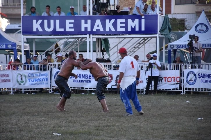 Pehlivanlar Şahinbey Er Meydanına Çıktı