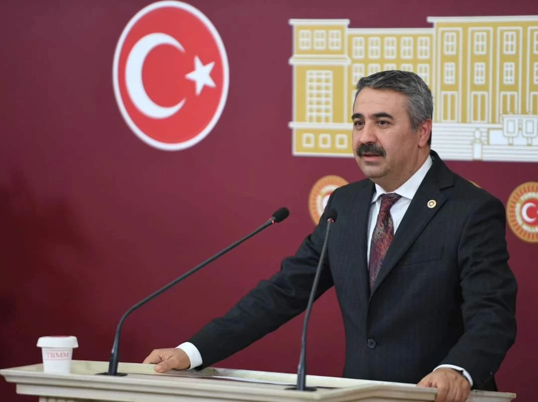 TBMM’de Konuşan Milletvekili Alkayış: Türkiye Buluşmaları Programımız Oldukça Verimli Geçti   AK Parti Adıyaman Milletvekili Avukat Mustafa Alkayış, TBMM’de yaptığı basın açıklamasında AK Parti Genel Merkezi tarafından düzen