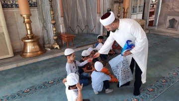 4-6 YAŞ ÖĞRENCİLERİ CAMİLERİ ZİYARET ETTİLER