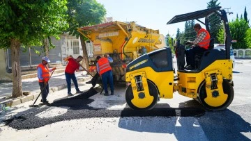 Adıyaman’da bozuk yollar onarılıyor, yeni yollar aç