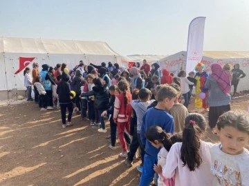 Adıyaman Gençlik Merkezi ve Gönüllüler Depremzedelerin Yaralarını Sarıyor