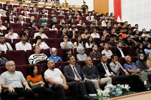 Adıyaman Üniversitesinde &quot;Uçuş ve Ötesi&quot; Başlıklı Söyleşi Programı Düzenlendi